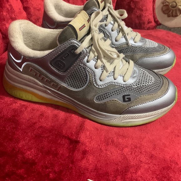 GUCCI Sneakers - Picture 4 of 16